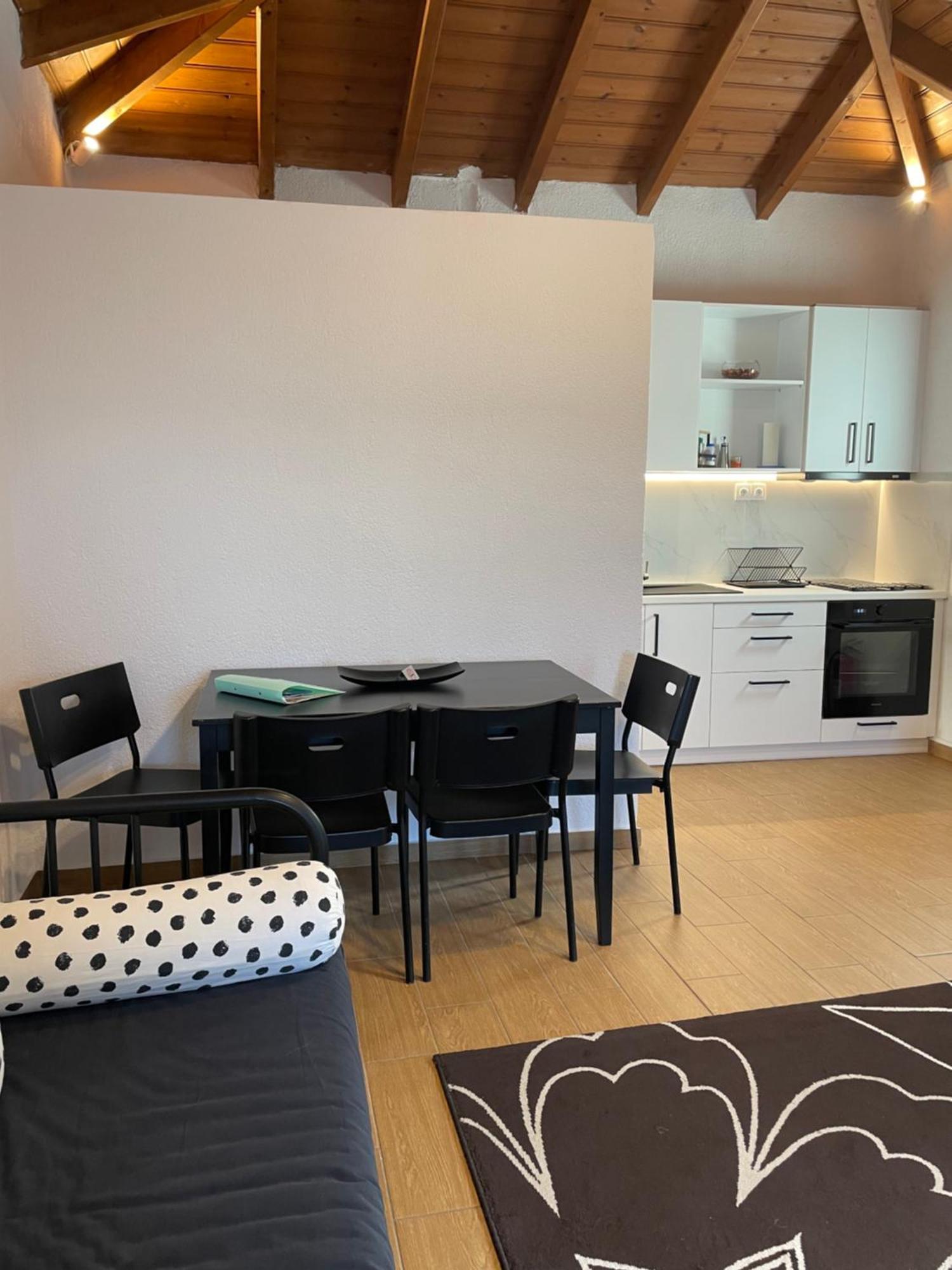 Pool Guesthouse Corinth ภายนอก รูปภาพ